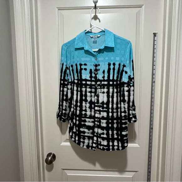 Nygard Collection Tops - Nygard women’s size PS/P Aqua and black Shirt. Like new condition.